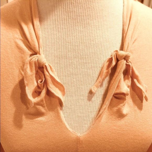 🆕 Krizia Peach Top🔥 - Picture 11 of 16